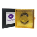 viaGlamour image of a Eyelashes